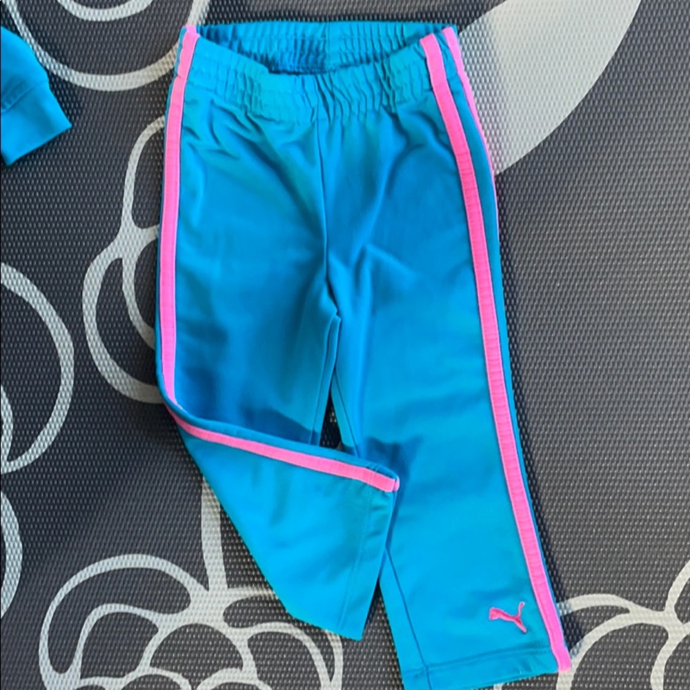 🎀Girls Puma track suit🎀 - Picture 3 of 4